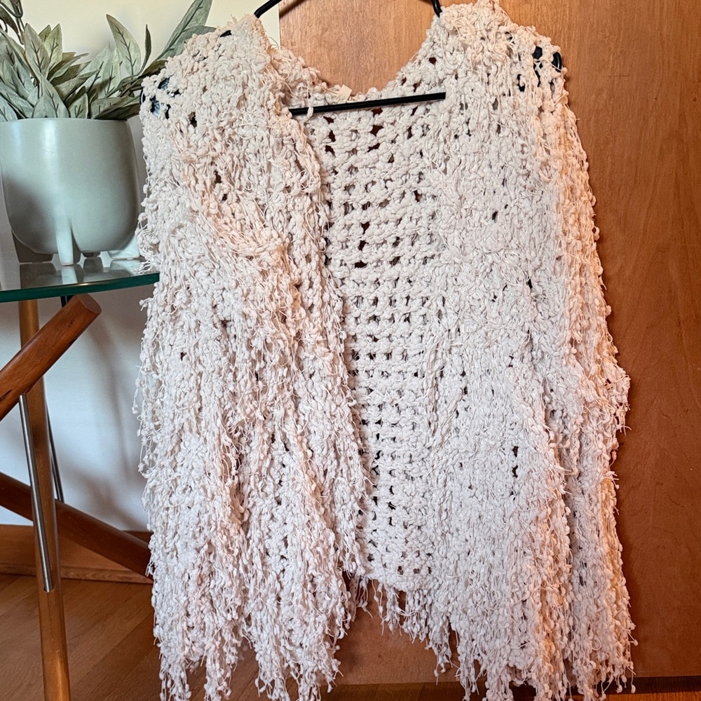 Chunky Crochet Fringe Cardigan - Cream